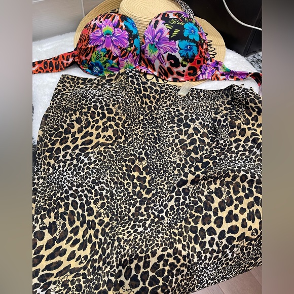3 piece set …VS bikini bombshell leopard 36C and coverup; and various bottoms - Picture 14 of 16